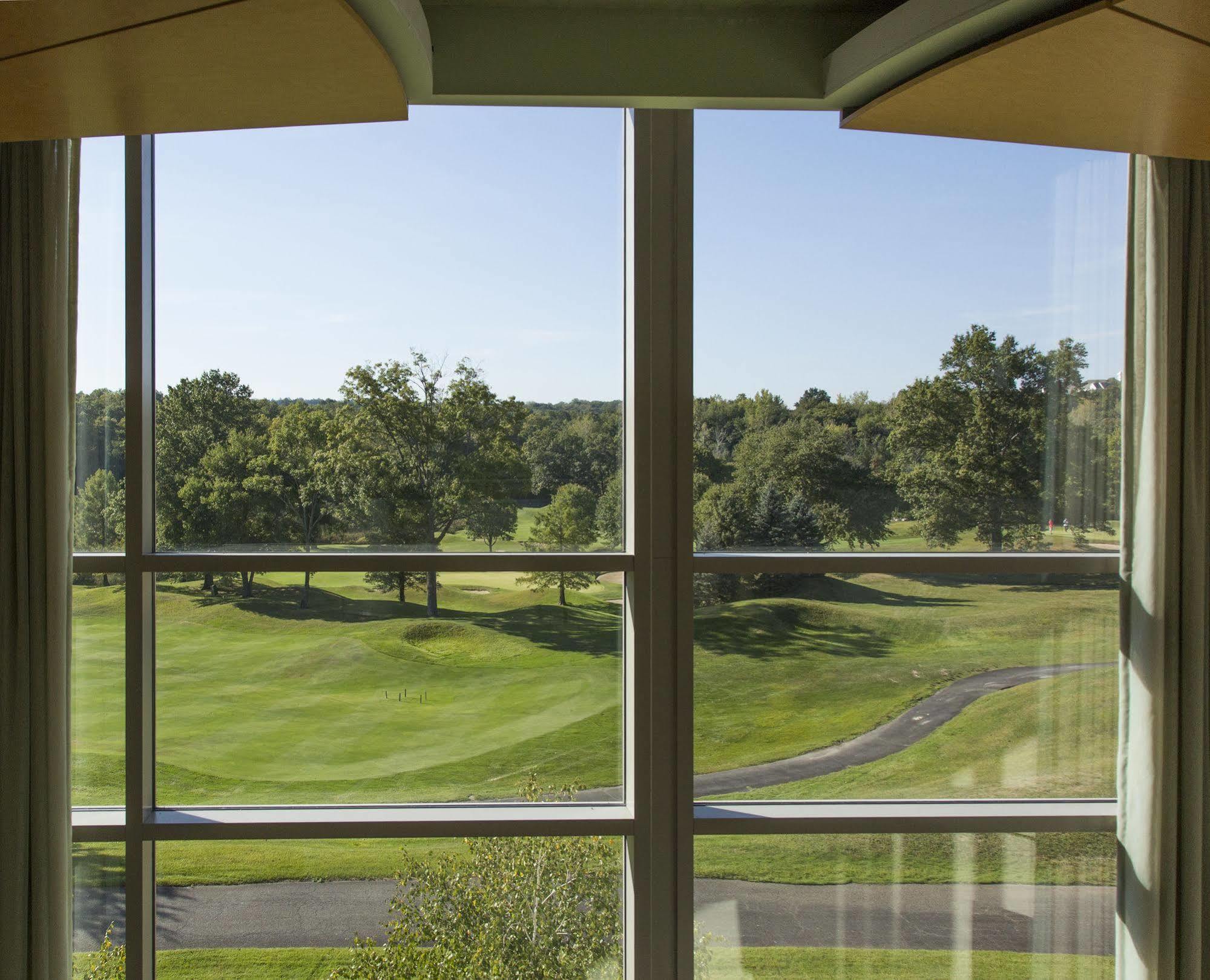 Doral Arrowwood Rye Brook Hotel Exterior photo